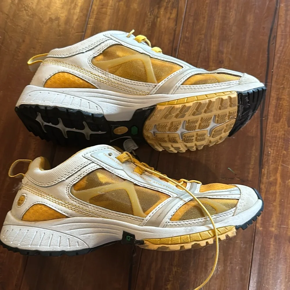 Timberland Woman’s‎ 8 Mountain Trainers Sneakers Ortholite